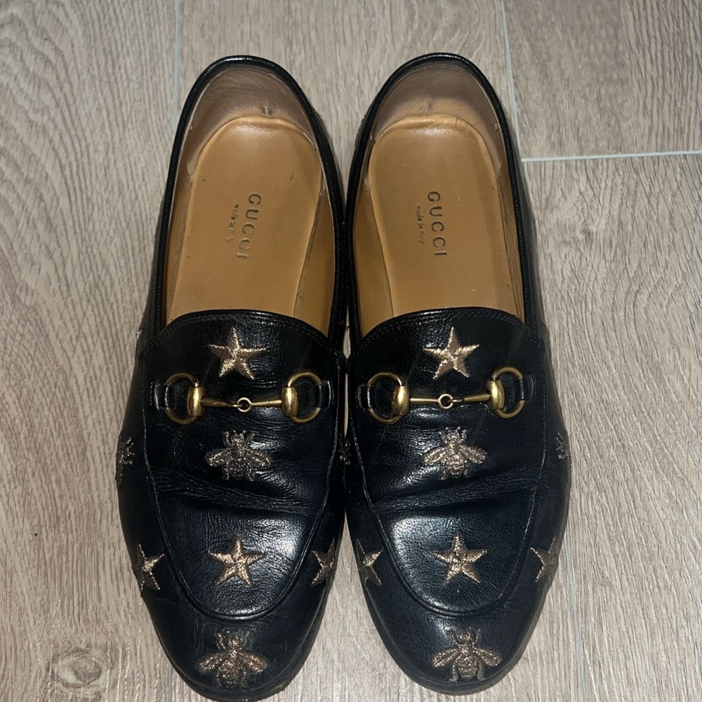 Gucci Black and Gold Loafers Classic Flats - Picture 2 of 2